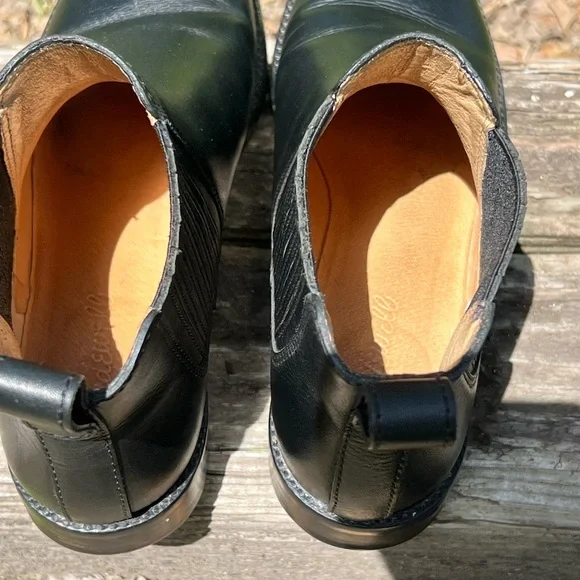 Madewell The Ainsley Chelsea Boot - Picture 4 of 12